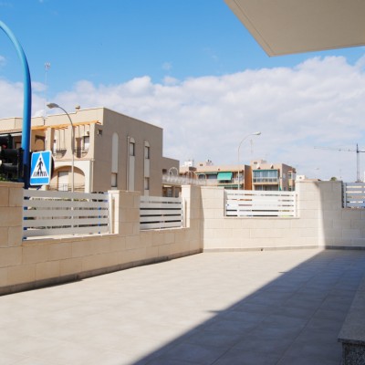 New construction in Santa Pola - apartments with pool, garage and seaview