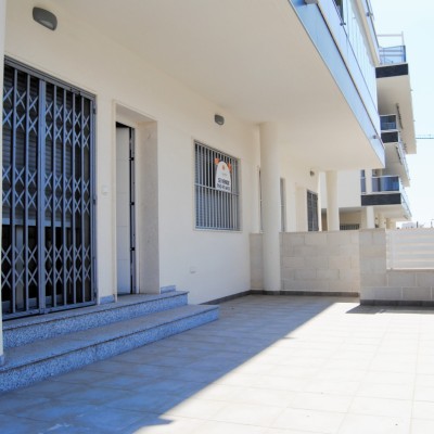 Apartamentos en Santa Pola con piscina, garaje y vistas al mar