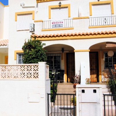 Duplex with 3 bedrooms and sea views in Gran Alacant