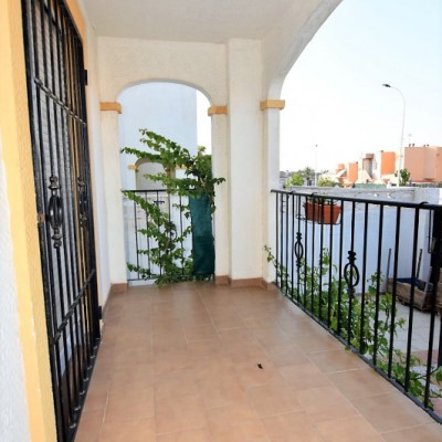 Large corner duplex for L/T rental with seaview in Gran Alacant