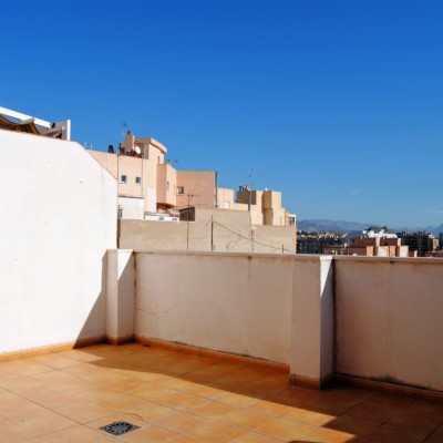 Penthouse for L/T rent in Alicante 3 bedrooms 2 bathrooms and garage