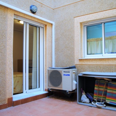 Appartement d'angle avec piscine pour location L / T à Gran Alacant