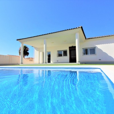 Luxury villa with private pool in Gran Alacant