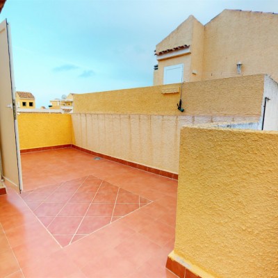 Bungalow with basement and solarium in Gran Alacant