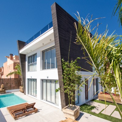 Detached villa with luxury finishes in Gran Alacant