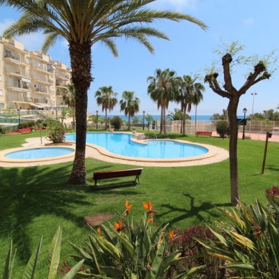 Apartamento de dos dormitorios con piscina en Cala Merced en El Campello