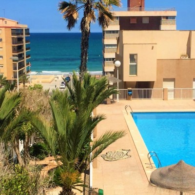 Ground floor with large terrace 100 m from the beach in Arenales del Sol