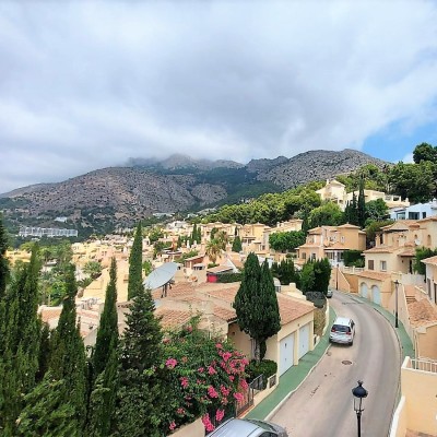 Bungalow in Altea with plot and private pool